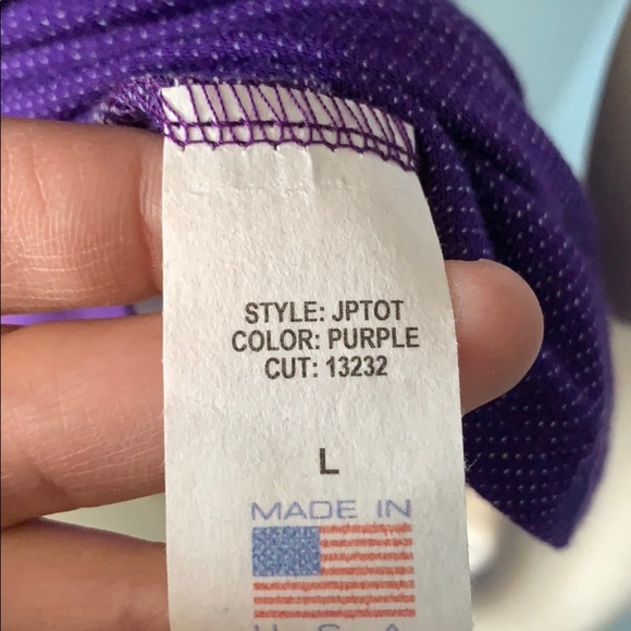 College Corner High Point University Purple V-neck tee shirt large NEW - Picture 6 of 6